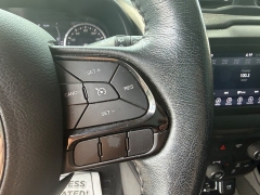 Used 2020  Jeep Renegade 4d SUV FWD Latitude Altitude at Capitol Car Credit near Rantoul&comma; IL