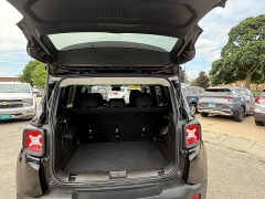 Used 2021 Jeep Renegade Jeepster 4x4 at Capitol Car Credit near Rantoul, IL