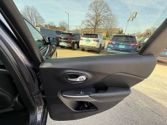 Used 2019  Jeep Cherokee 4d SUV 4WD Limited 3&period;2L at Capitol Car Credit near Rantoul&comma; IL