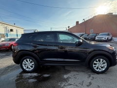Used 2021  Hyundai Tucson SE FWD at Capitol Car Credit near Rantoul&comma; IL
