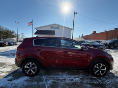 Used 2020  Kia Sportage 4d SUV FWD LX at Capitol Car Credit near Rantoul&comma; IL