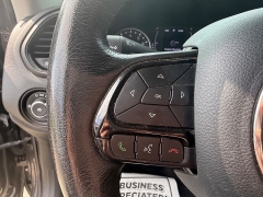 Used 2020  Jeep Renegade 4d SUV FWD Latitude Altitude at Capitol Car Credit near Rantoul&comma; IL