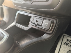 Used 2020  Jeep Renegade 4d SUV FWD Latitude Altitude at Capitol Car Credit near Rantoul&comma; IL