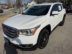Used 2018 GMC Acadia 4d SUV AWD SLT-1 at Capitol Car Credit near Rantoul, IL
