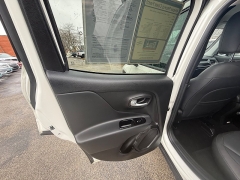 Used 2021  Jeep Renegade Limited 4x4 at Capitol Car Credit near Rantoul&comma; IL