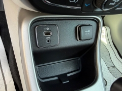 Used 2019  Jeep Compass 4d SUV FWD Latitude at Capitol Car Credit near Rantoul&comma; IL