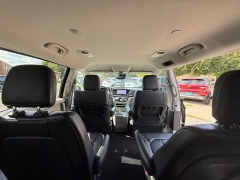 Used 2022  Chrysler Pacifica Touring L FWD at Capitol Car Credit near Rantoul, IL