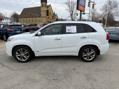 Used 2014  Kia Sorento 4d SUV AWD SX Limited at Capitol Car Credit near Rantoul&comma; IL