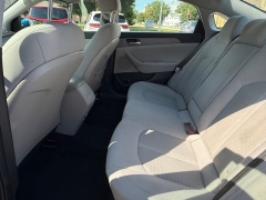 Used 2018 Hyundai Sonata 4d Sedan SE at Capitol Car Credit near Rantoul, IL