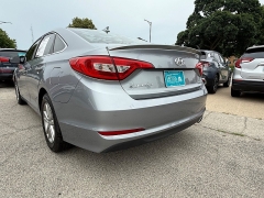 Used 2016 Hyundai Sonata 4d Sedan SE at Capitol Car Credit near Rantoul, IL