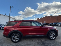 Used 2020  Ford Explorer 4d SUV 4WD XLT 2&period;3L EcoBoost at Capitol Car Credit near Rantoul&comma; IL