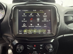 Used 2021  Jeep Renegade Limited 4x4 at Capitol Car Credit near Rantoul&comma; IL