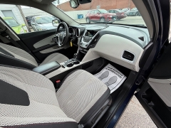 Used 2017  Chevrolet Equinox 4d SUV FWD LT at Capitol Car Credit near Rantoul&comma; IL
