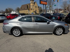 Used 2019 Toyota Camry 4d Sedan LE at Capitol Car Credit near Rantoul, IL