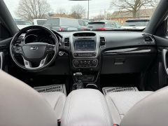 Used 2014  Kia Sorento 4d SUV AWD SX Limited at Capitol Car Credit near Rantoul&comma; IL