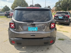 Used 2020  Jeep Renegade 4d SUV FWD Latitude Altitude at Capitol Car Credit near Rantoul&comma; IL