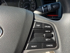 Used 2017  Hyundai Elantra 4d Sedan SE Auto at Capitol Car Credit near Rantoul, IL