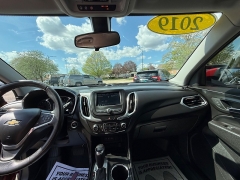 Used 2019  Chevrolet Equinox 4d SUV FWD LT w&sol;1LT at Capitol Car Credit near Rantoul&comma; IL