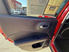 Used 2020  Jeep Compass 4d SUV 4WD Latitude at Capitol Car Credit near Rantoul, IL