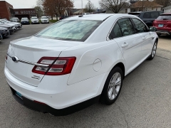 Used 2016 Ford Taurus 4d Sedan SEL V6 at Capitol Car Credit near Rantoul, IL
