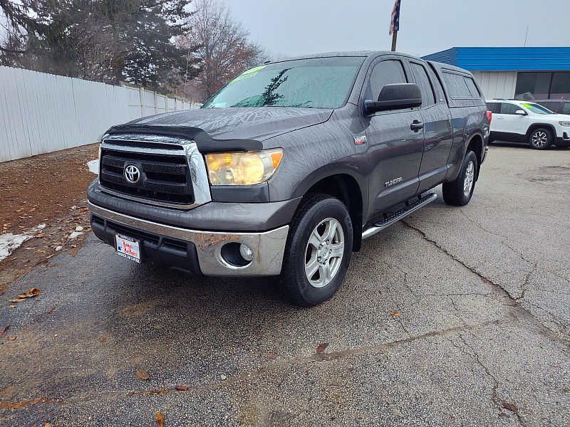 Used 2011  Toyota Tundra 4WD Double Cab 5.7L at Capitol Car Credit near Rantoul, IL