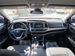 Used 2018  Toyota Highlander 4d SUV FWD LE at Auto Finance Center near Matthews, NC