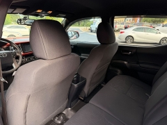 Used 2017  Toyota Tacoma Double Cab 5' Bed V6 4x4 &lpar;Natl&rpar; at Auto Finance Center near Matthews&comma; NC