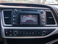 Used 2018  Toyota Highlander 4d SUV FWD LE at Auto Finance Center near Matthews, NC