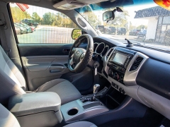 Used 2015  Toyota Tacoma 2WD Double Cab I4 AT PreRunner (Natl) at Auto Finance Center near Matthews, NC