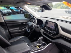 Used 2020 Toyota Highlander 4d SUV FWD XLE at Auto Finance Center of Columbia near West Columbia, SC