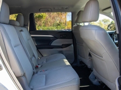 Used 2015  Toyota Highlander FWD 4dr V6 LE (Natl) at Auto Finance Center near Matthews, NC