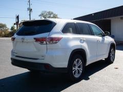 Used 2015  Toyota Highlander FWD 4dr V6 LE (Natl) at Auto Finance Center near Matthews, NC