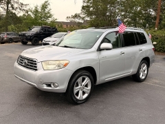 Used 2010  Toyota Highlander 4d SUV AWD Limited at Auto Finance Center near Matthews&comma; NC