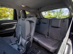 Used 2018  Toyota Highlander 4d SUV FWD LE at Auto Finance Center near Matthews, NC