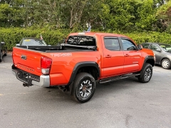 Used 2017  Toyota Tacoma Double Cab 5' Bed V6 4x4 &lpar;Natl&rpar; at Auto Finance Center near Matthews&comma; NC