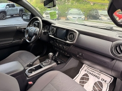 Used 2017  Toyota Tacoma Double Cab 5' Bed V6 4x2 AT &lpar;Natl&rpar; at Auto Finance Center near Matthews&comma; NC