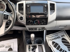 Used 2014  Toyota Tacoma 4WD Double Cab V6 &lpar;Natl&rpar; at Auto Finance Center near Matthews&comma; NC