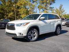 Used 2015  Toyota Highlander FWD 4dr V6 LE (Natl) at Auto Finance Center near Matthews, NC