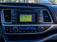 Used 2015  Toyota Highlander FWD 4dr V6 LE (Natl) at Auto Finance Center near Matthews, NC