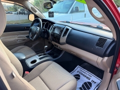 Used 2013  Toyota Tacoma 2WD Double Cab PreRunner V6 Short Bed at Auto Finance Center near Matthews&comma; NC