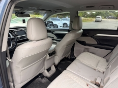Used 2019  Toyota Highlander LE V6 FWD &lpar;Natl&rpar; at Auto Finance Center near Matthews&comma; NC