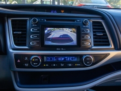 Used 2015  Toyota Highlander FWD 4dr V6 LE (Natl) at Auto Finance Center near Matthews, NC