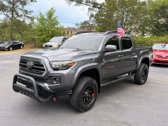 Used 2018  Toyota Tacoma Double Cab 5' Bed V6 4x2 AT &lpar;Natl&rpar; at Auto Finance Center near Matthews&comma; NC