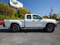 Used 2015  Toyota Tacoma 2WD Access Cab I4 (Natl) at Auto Finance Center near Matthews, NC