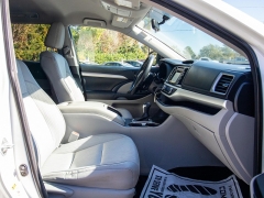 Used 2015  Toyota Highlander FWD 4dr V6 LE (Natl) at Auto Finance Center near Matthews, NC