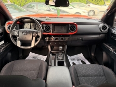 Used 2017  Toyota Tacoma Double Cab 5' Bed V6 4x4 &lpar;Natl&rpar; at Auto Finance Center near Matthews&comma; NC