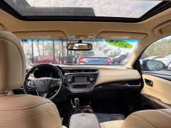 Used 2014  Toyota Avalon 4dr Sdn &lpar;Natl&rpar; at Auto Finance Center near Matthews&comma; NC