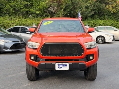 Used 2017  Toyota Tacoma Double Cab 5' Bed V6 4x4 &lpar;Natl&rpar; at Auto Finance Center near Matthews&comma; NC