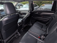 Used 2014  Toyota Highlander AWD 4dr V6 XLE &lpar;Natl&rpar; at Auto Finance Center of Columbia near West Columbia&comma; SC