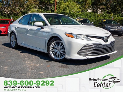 2018 Toyota Camry XLE's photo